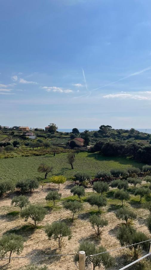 Casa Vacanza Contrada Canalotto 65 Realmonte Eksteriør billede